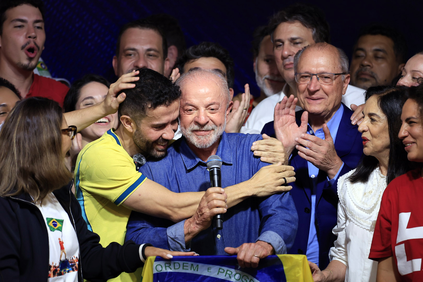 O próximo mandato de Lula começa oficialmente em 5 de janeiro de 2027, não em 1° de janeiro, como acontecia tradicionalmente — depois de uma nova regra aprovada em 2021.